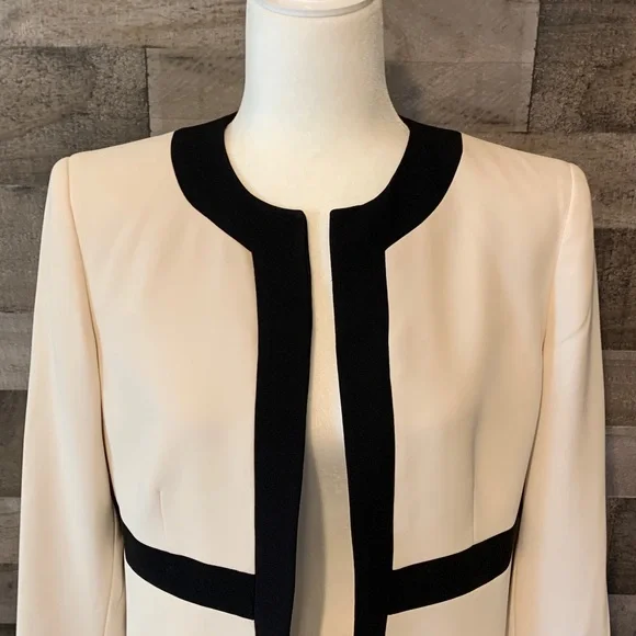 Kasper Open Blazer with black trim Size 8 - Picture 7 of 16